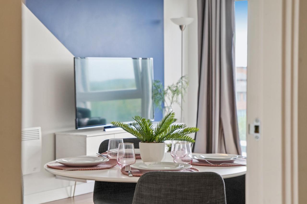 Stunning 2 Bedroom Apartment Leeds  Exterior foto