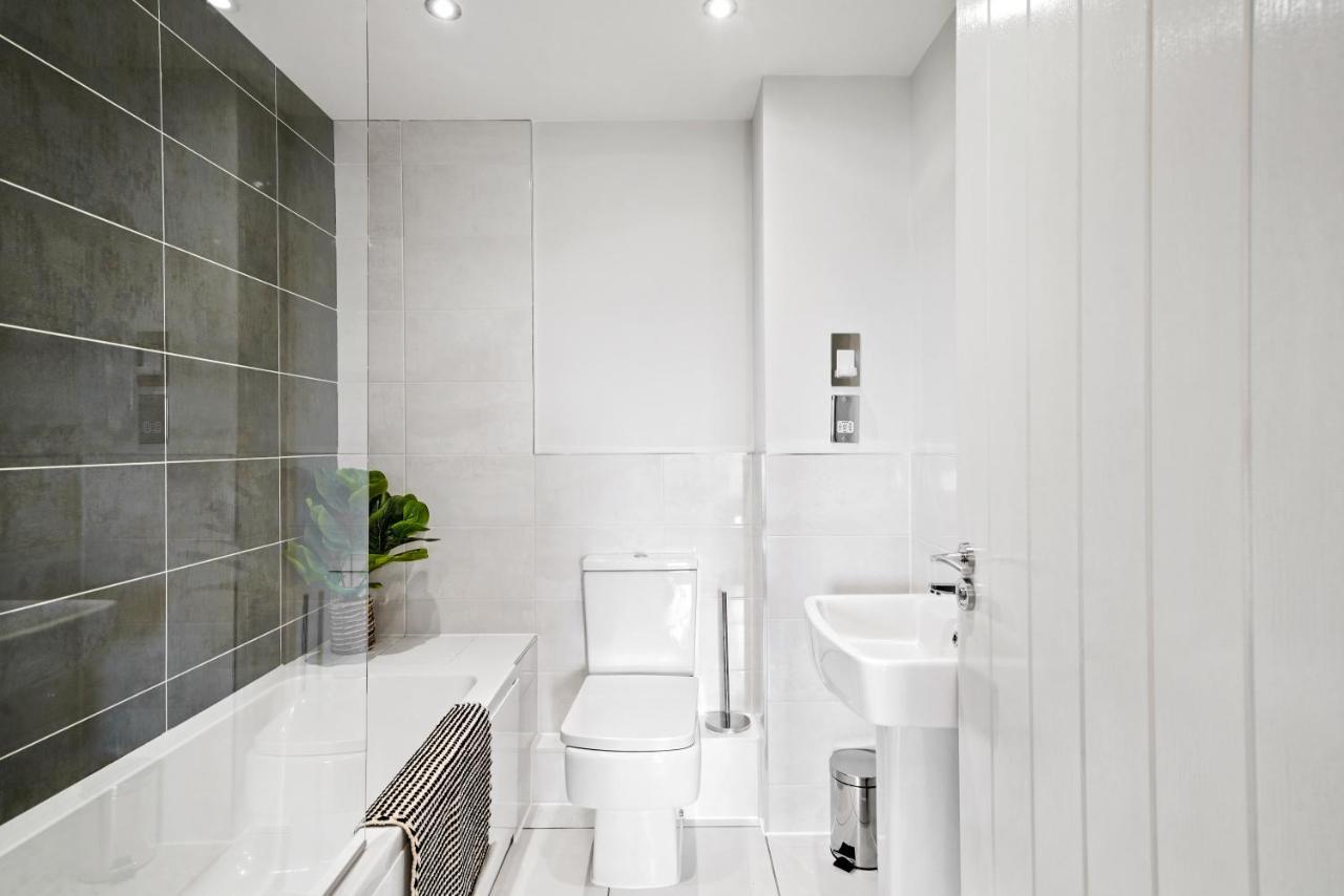 Stunning 2 Bedroom Apartment Leeds  Exterior foto